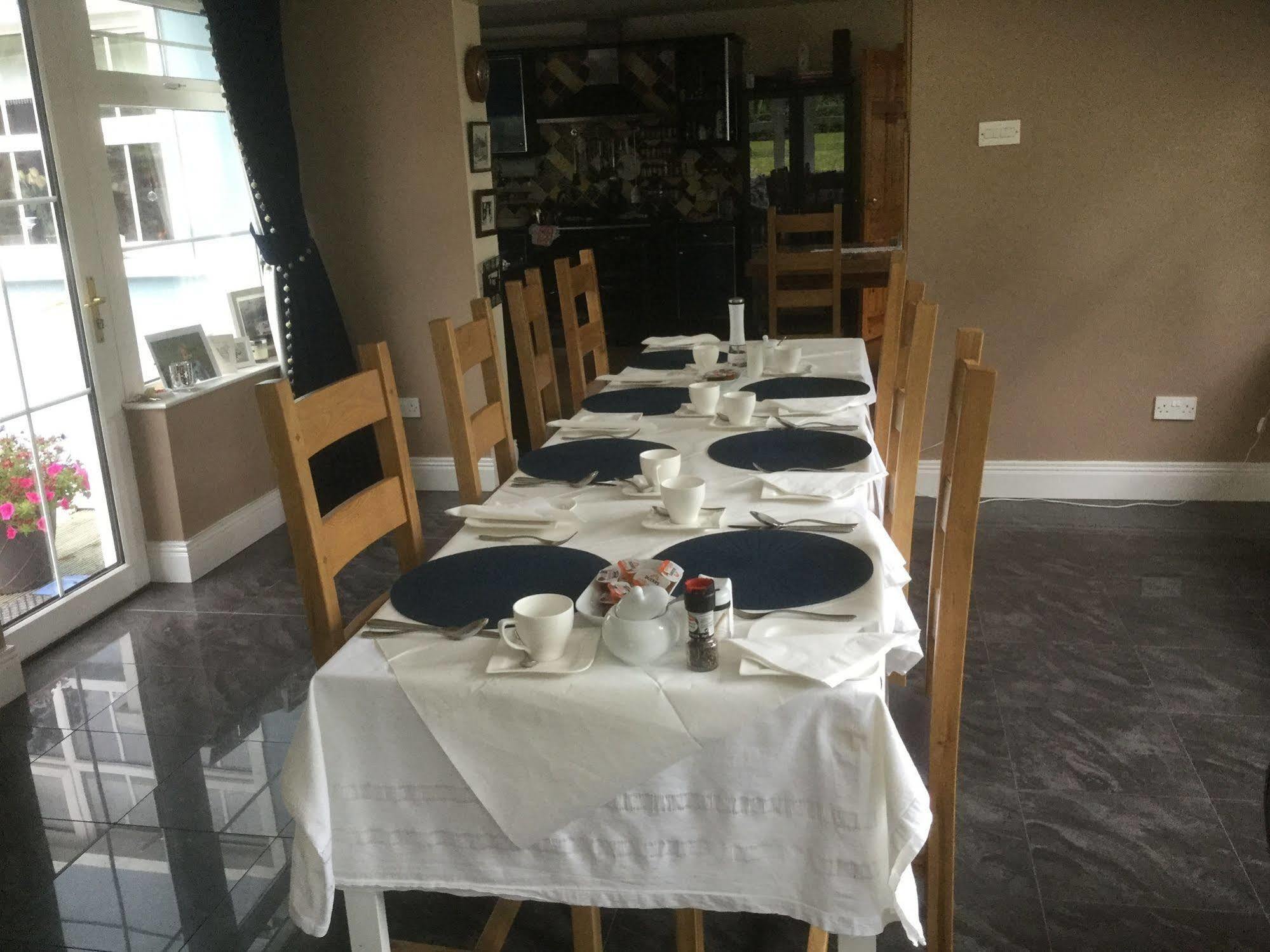 Bed and Breakfast Five Oaks Londonderry Exteriér fotografie